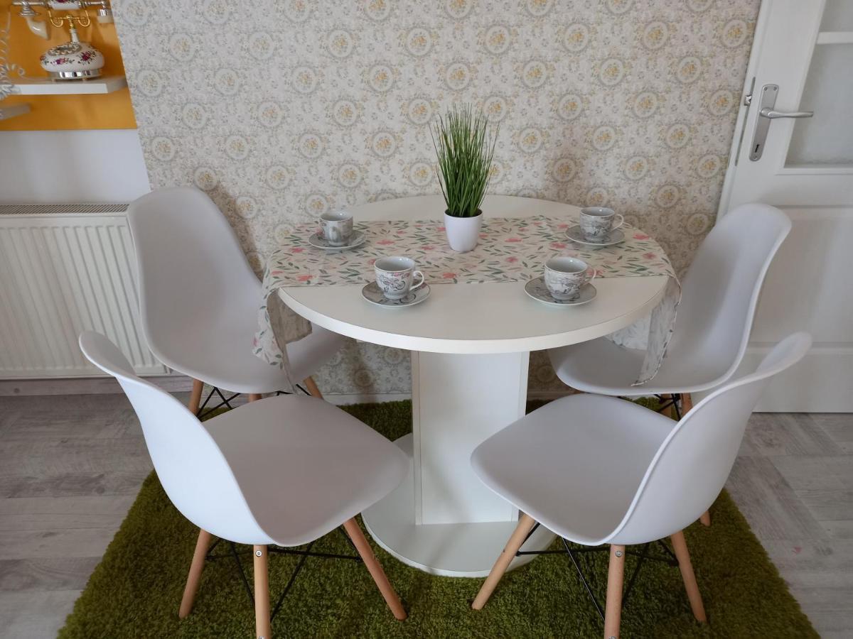 Apartman Marija Парачин Екстериор снимка