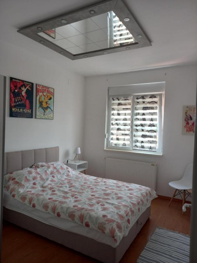 Apartman Marija Парачин Екстериор снимка